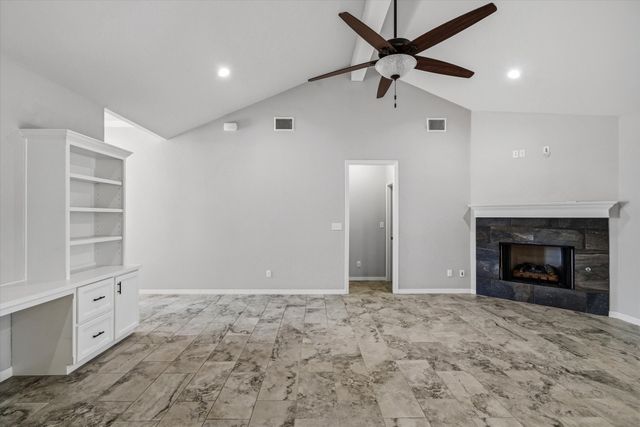 220 Patience Avenue, Lindale, TX 75771