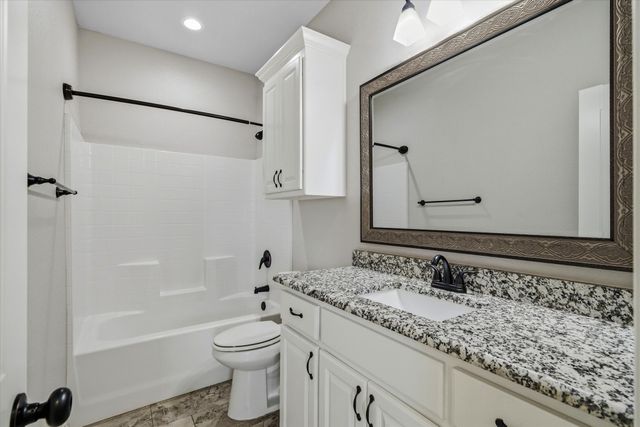 220 Patience Avenue, Lindale, TX 75771