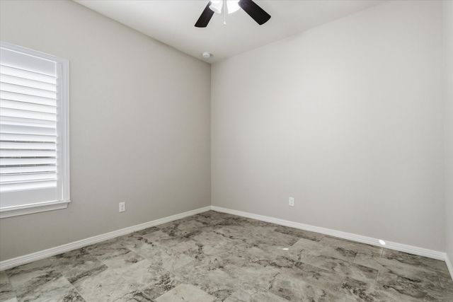 220 Patience Avenue, Lindale, TX 75771