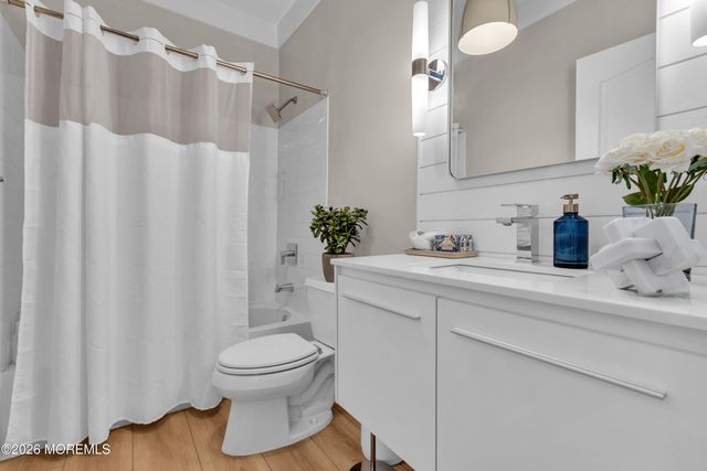 39 Lafayette Mills Road, Manalapan, NJ 07726