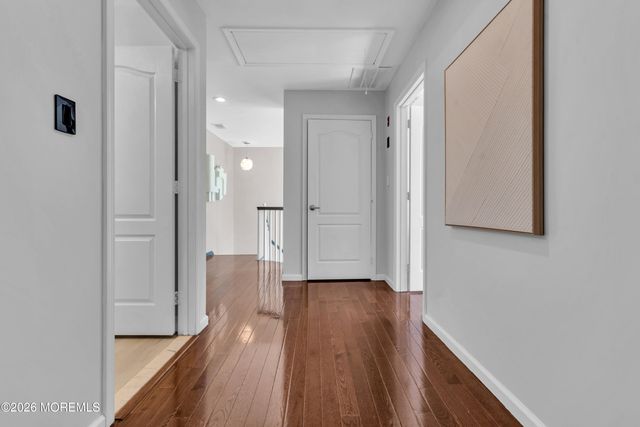 39 Lafayette Mills Road, Manalapan, NJ 07726