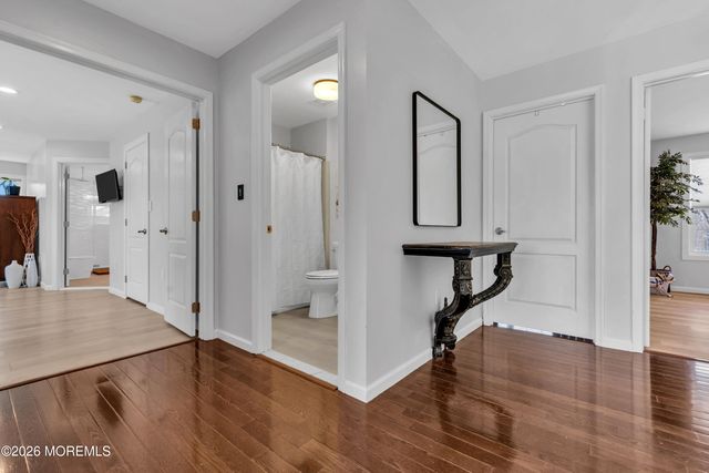 39 Lafayette Mills Road, Manalapan, NJ 07726