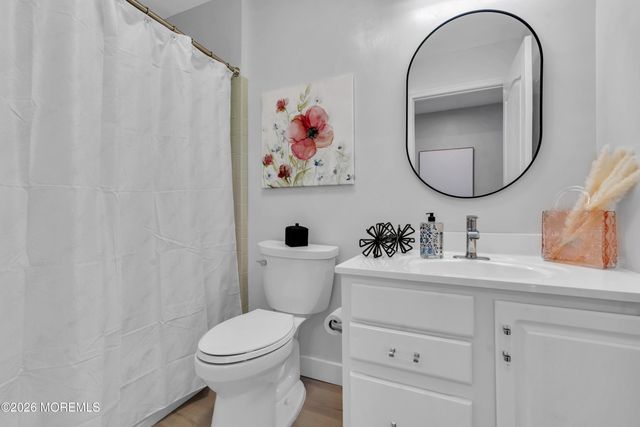 39 Lafayette Mills Road, Manalapan, NJ 07726