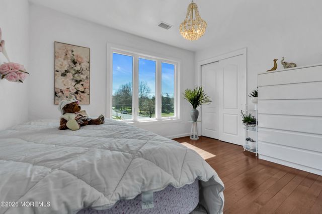 39 Lafayette Mills Road, Manalapan, NJ 07726