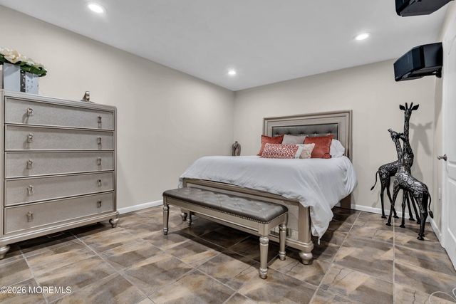 39 Lafayette Mills Road, Manalapan, NJ 07726