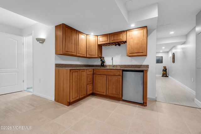 39 Lafayette Mills Road, Manalapan, NJ 07726