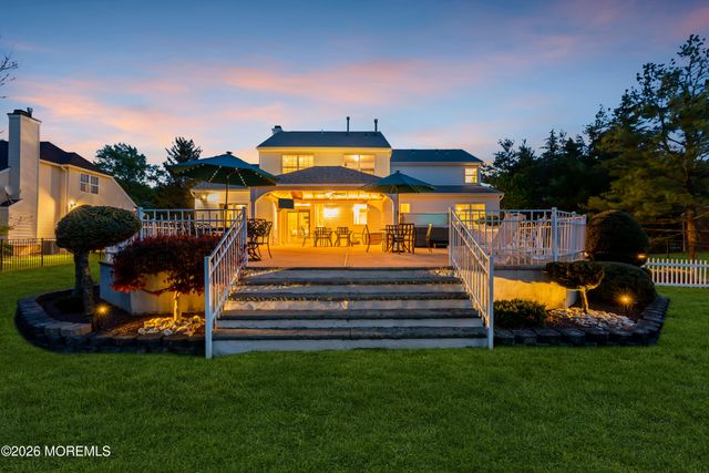 39 Lafayette Mills Road, Manalapan, NJ 07726