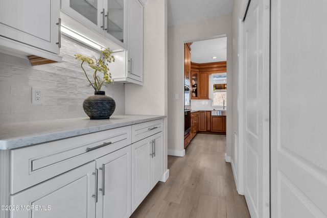 39 Lafayette Mills Road, Manalapan, NJ 07726