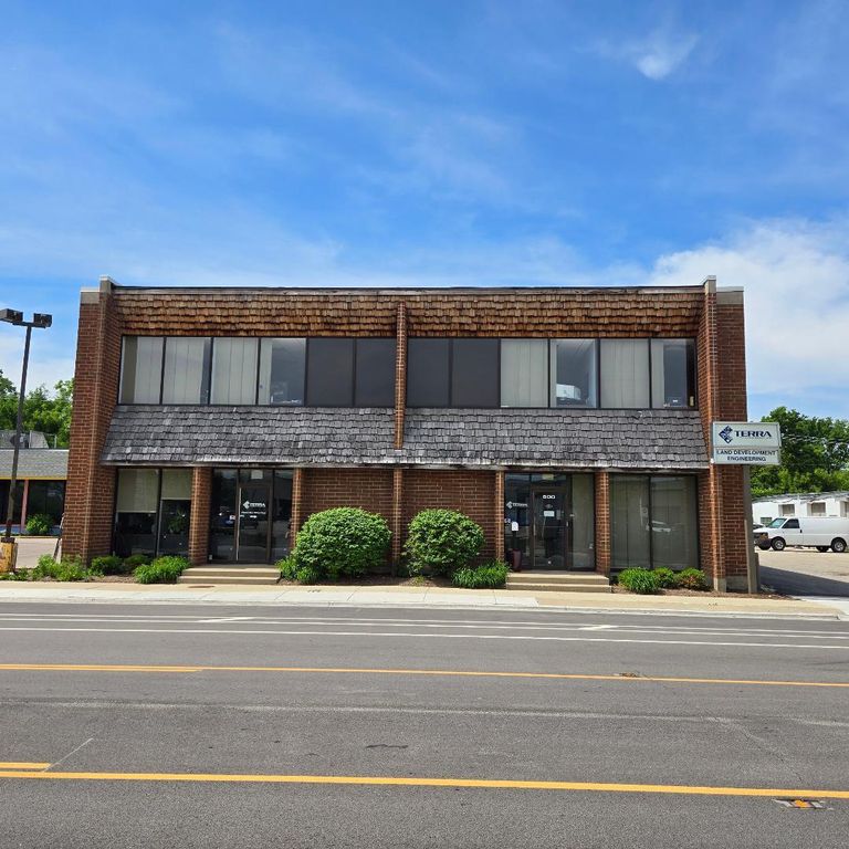 600 BUSSE Highway, Park Ridge, IL 60068