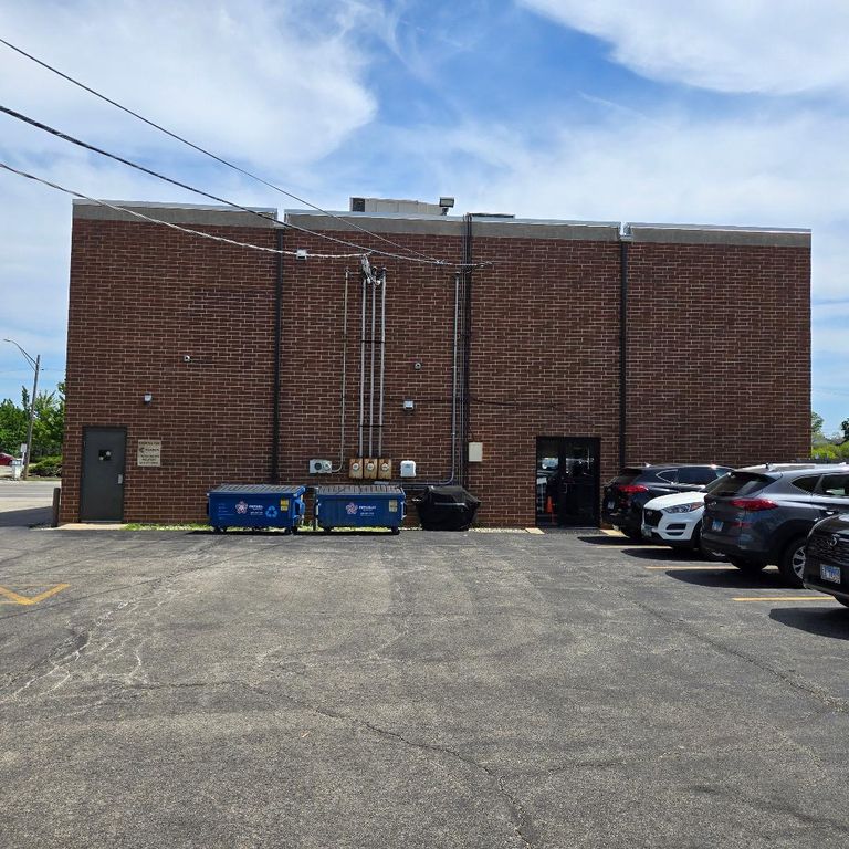 600 BUSSE Highway, Park Ridge, IL 60068 — photo 2