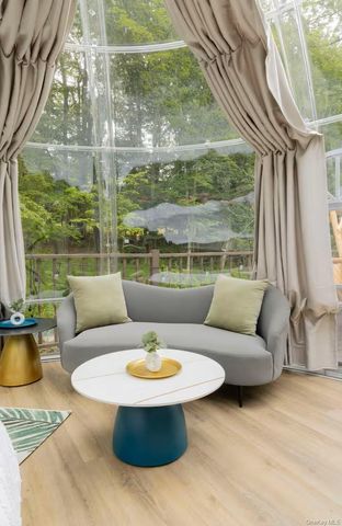 9 Brophy Road, Hurleyville, NY 12747