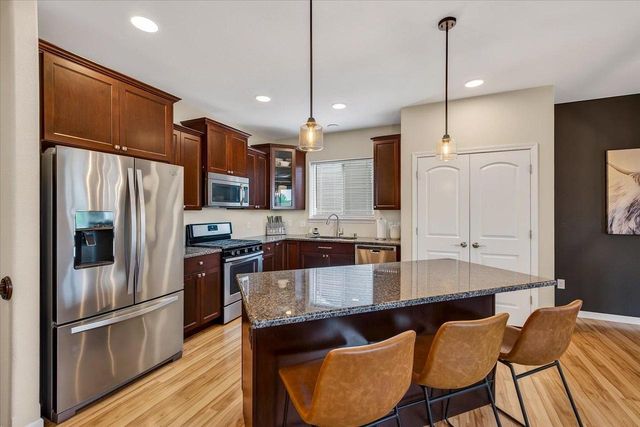 6658 Prairie Creek Road, Windsor, WI 53598