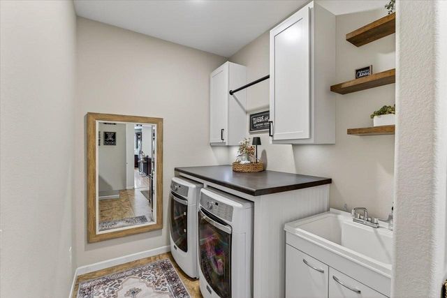 6658 Prairie Creek Road, Windsor, WI 53598