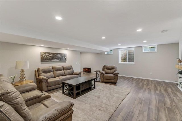 6658 Prairie Creek Road, Windsor, WI 53598