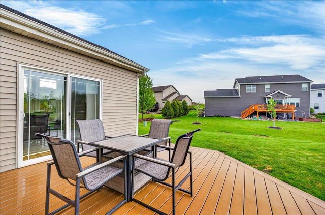 6658 Prairie Creek Road, Windsor, WI 53598