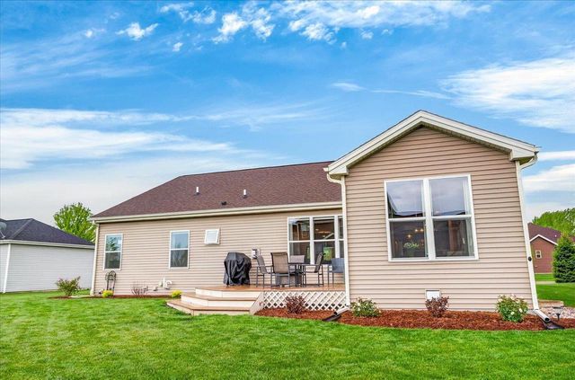 6658 Prairie Creek Road, Windsor, WI 53598