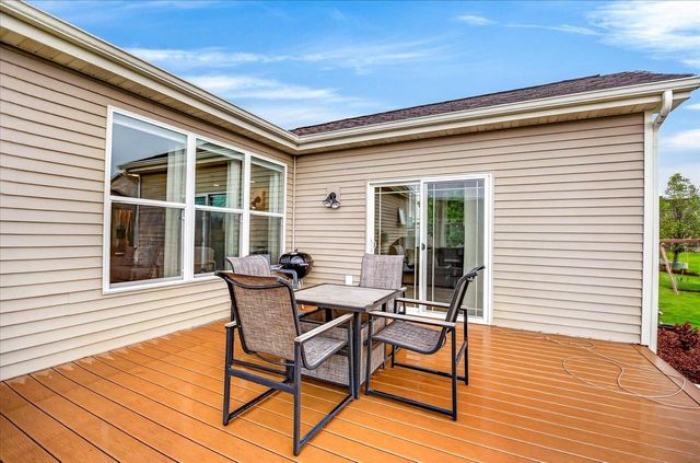 6658 Prairie Creek Road, Windsor, WI 53598