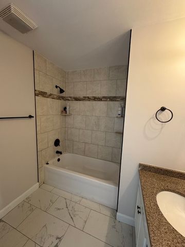 1194 Knollwood Drive, Carol Stream, IL 60188