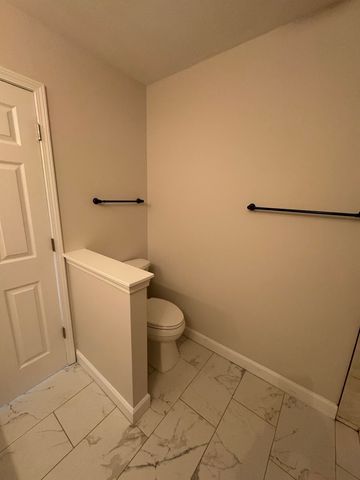 1194 Knollwood Drive, Carol Stream, IL 60188