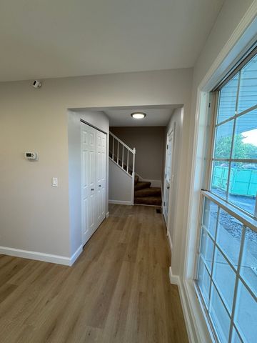 1194 Knollwood Drive, Carol Stream, IL 60188
