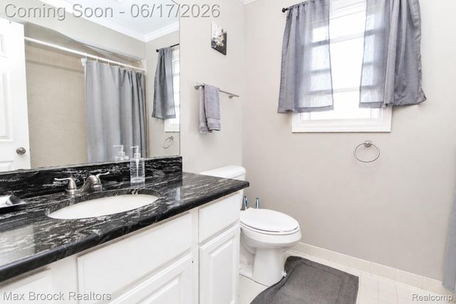 8952 Cynthia Court, Commerce Charter Township, MI 48382