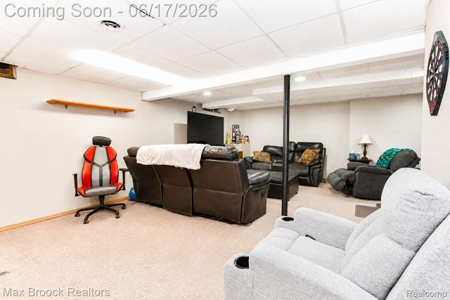 8952 Cynthia Court, Commerce Charter Township, MI 48382