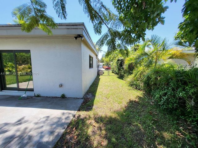 8575 SW 125th St 8575, Miami, FL 33156