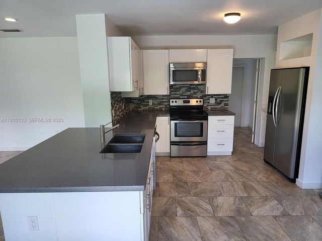 8575 SW 125th St 8575, Miami, FL 33156