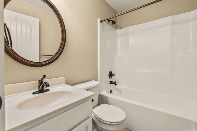 1001 Tuscany Circle, Maumelle, AR 72113