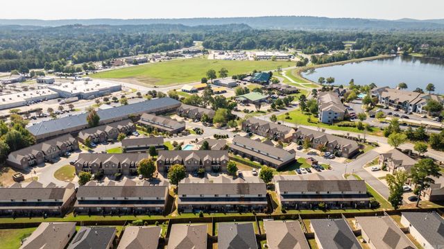 1001 Tuscany Circle, Maumelle, AR 72113