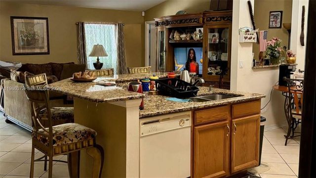 1122 MCKINLEY AVE, Lehigh Acres, FL 33972