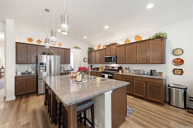 311 RHAPSODY RDG, Spring Branch, TX 78070