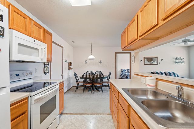 4359 Seahorse Lane, Groveport, OH 43125