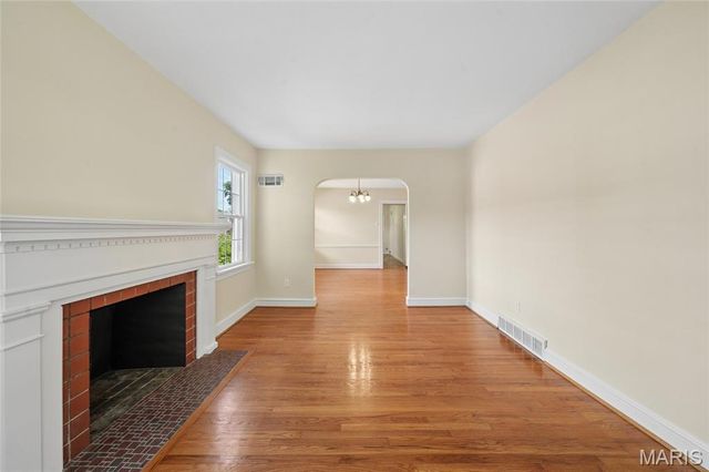 6945 Melrose Avenue, University City, MO 63130
