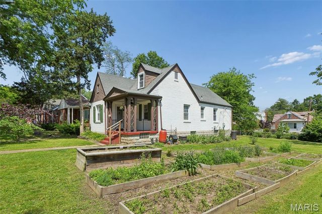 6945 Melrose Avenue, University City, MO 63130