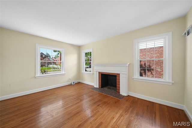 6945 Melrose Avenue, University City, MO 63130