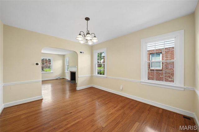6945 Melrose Avenue, University City, MO 63130