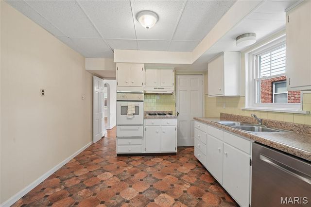 6945 Melrose Avenue, University City, MO 63130