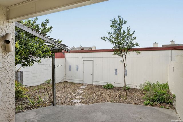 5812 Royal, San Antonio, TX 78239