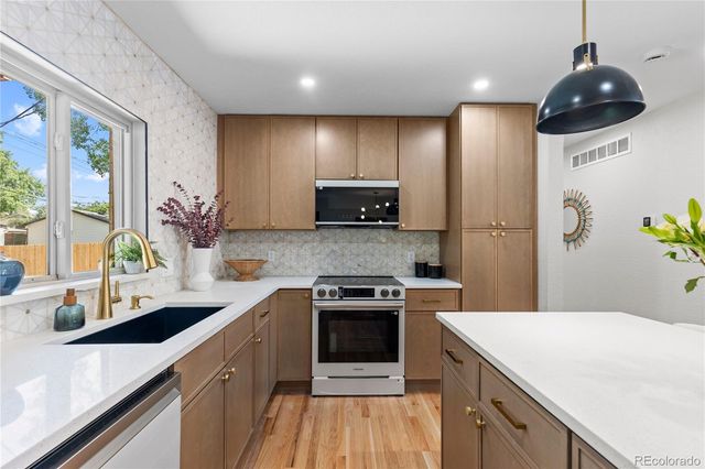 954 S Ivy Street, Denver, CO 80224