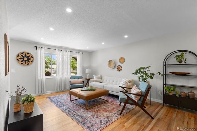 954 S Ivy Street, Denver, CO 80224