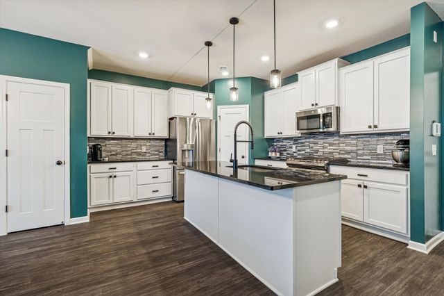 19343 Crystal Terrace, Farmington, MN 55024