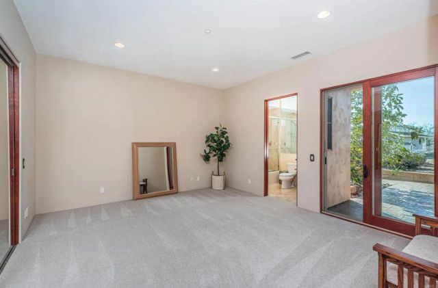2362 Edgehill Road, Vista, CA 92084