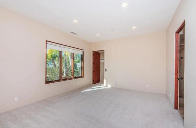 2362 Edgehill Road, Vista, CA 92084