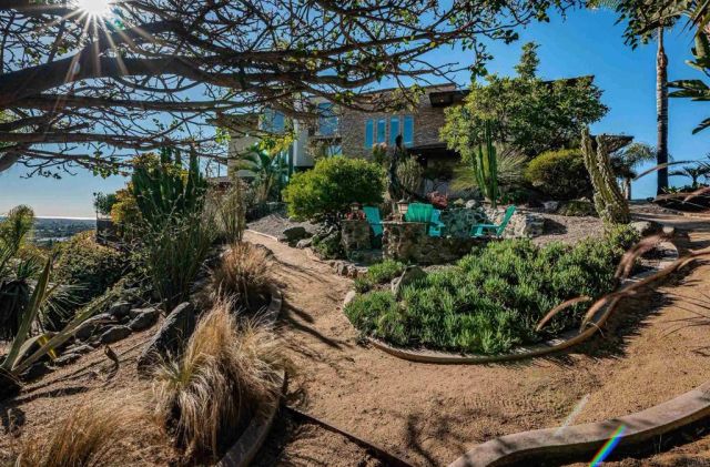 2362 Edgehill Road, Vista, CA 92084