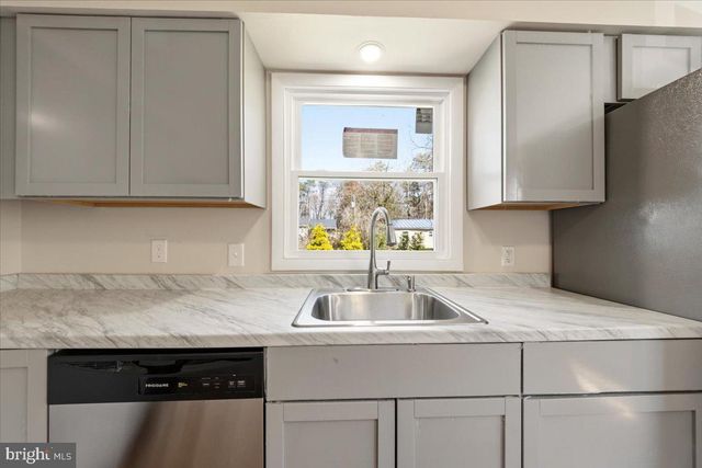 88 ELDRIDGE ST, Browns Mills, NJ 08015
