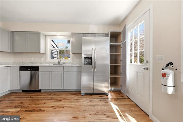 88 ELDRIDGE ST, Browns Mills, NJ 08015