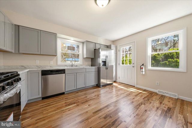 88 ELDRIDGE ST, Browns Mills, NJ 08015