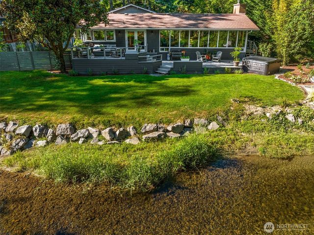 501 SE Sycamore Place, Issaquah, WA 98027