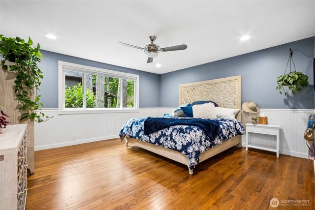 501 SE Sycamore Place, Issaquah, WA 98027